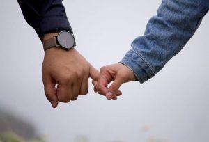 50 Long distance relationship love quotes For You and your partner