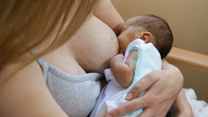 foods to avoid when breastfeeding a baby