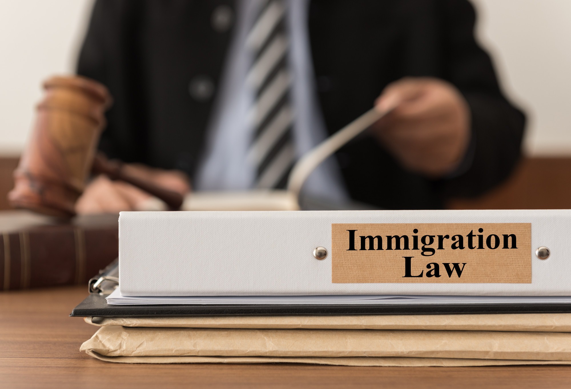 Good Immigration Lawyers: 10 Key Reasons to Hire an Immigration