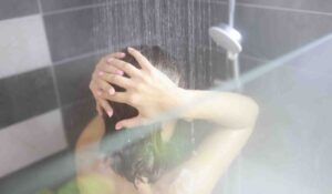 A Cold Shower Vs A Hot Shower Benefits