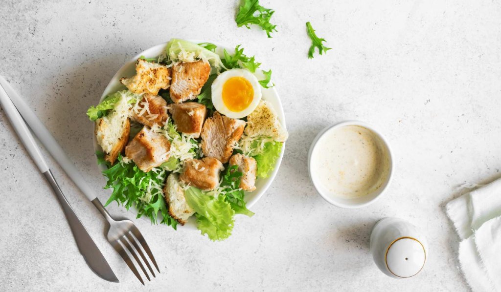 Can I Eat Caesar Salad And Caesar Dressing When Pregnant?