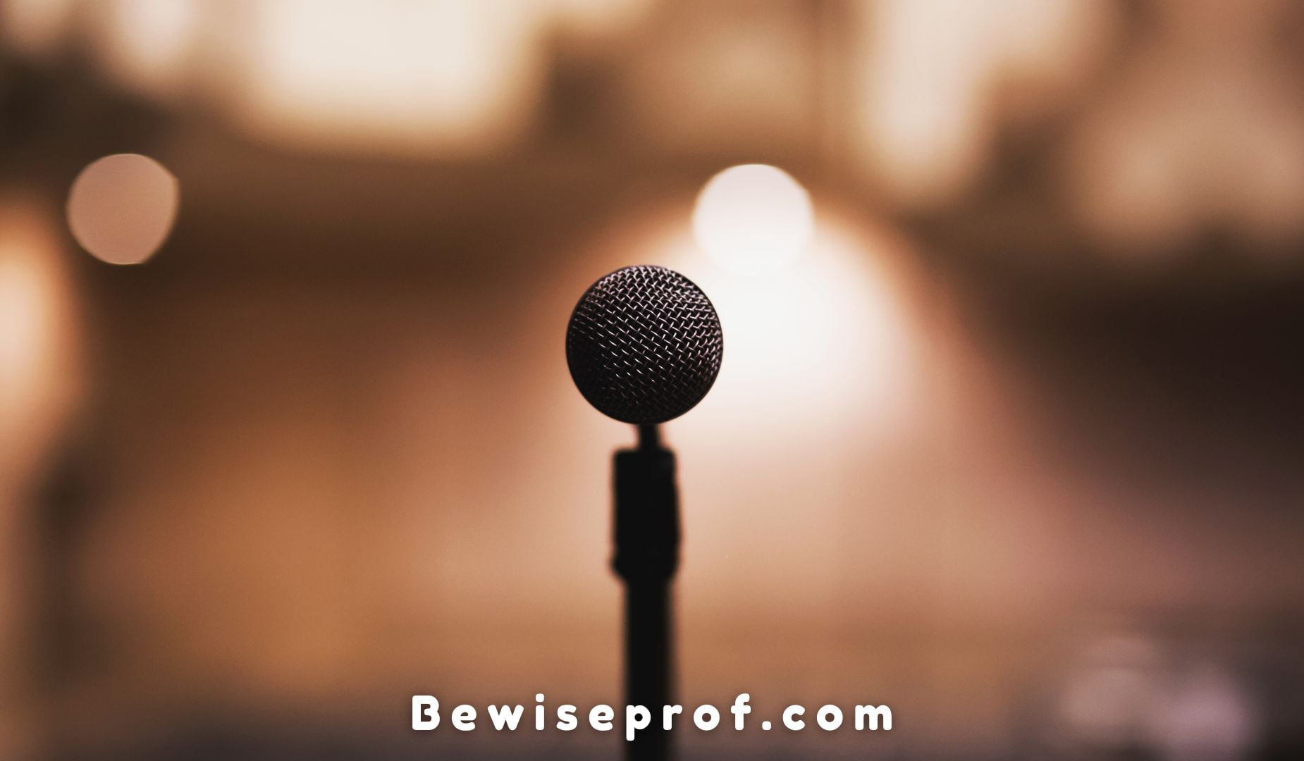 300+ Informative Speech Topics To Rock Your Presentation Smoothly