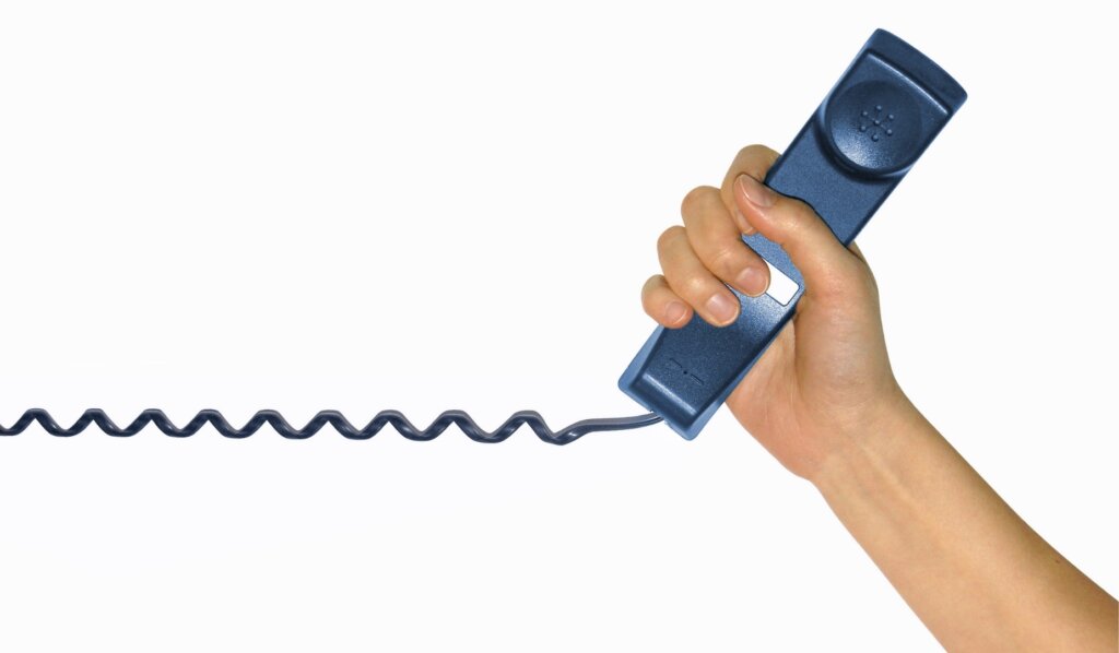 Humor Hotline: List Of 100+ Amusing Ways To Answer The Phone?